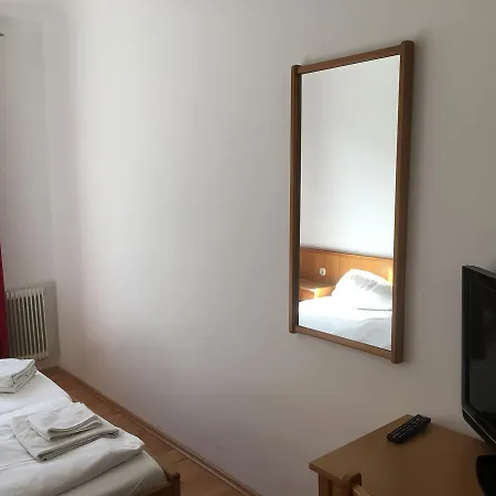 Landgasthof Sommer Pension 3* Purkersdorf