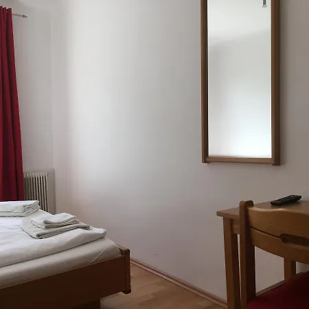 Landgasthof Sommer Pension 3* Purkersdorf